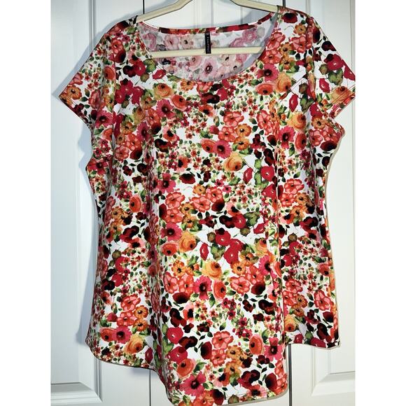 Bleeker & McDougal Women's 1X Red Floral Short Sleeve Shirt - Picture 1 of 12